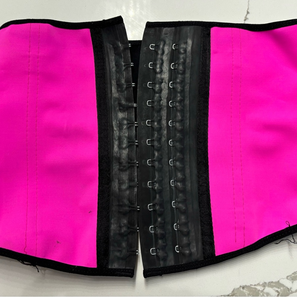 Women’s Latex Waist Trainer